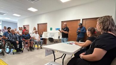 Capacita ISIPD e INE a personas